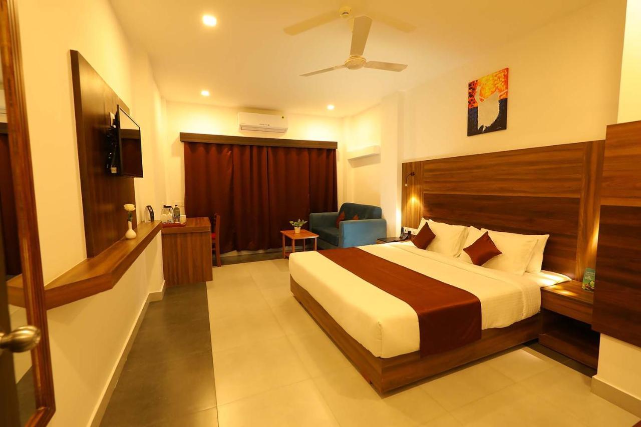 Hotel La Serene Mattannur Mattanur Extérieur photo
