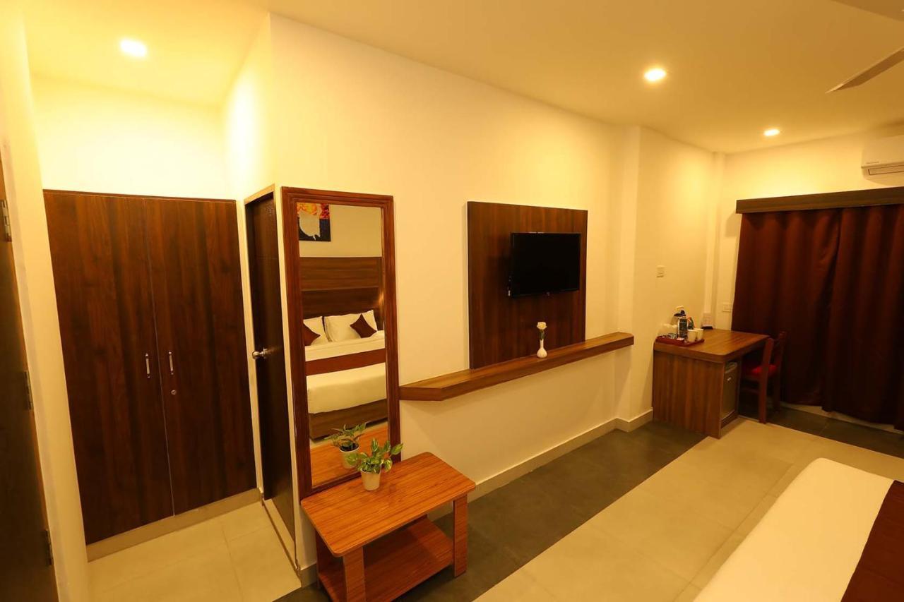Hotel La Serene Mattannur Mattanur Extérieur photo