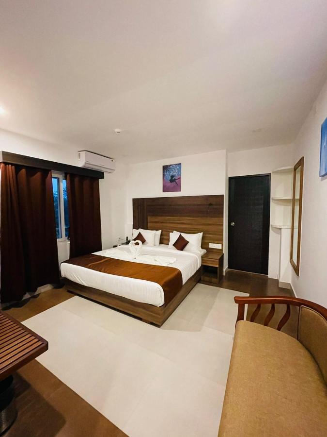 Hotel La Serene Mattannur Mattanur Extérieur photo